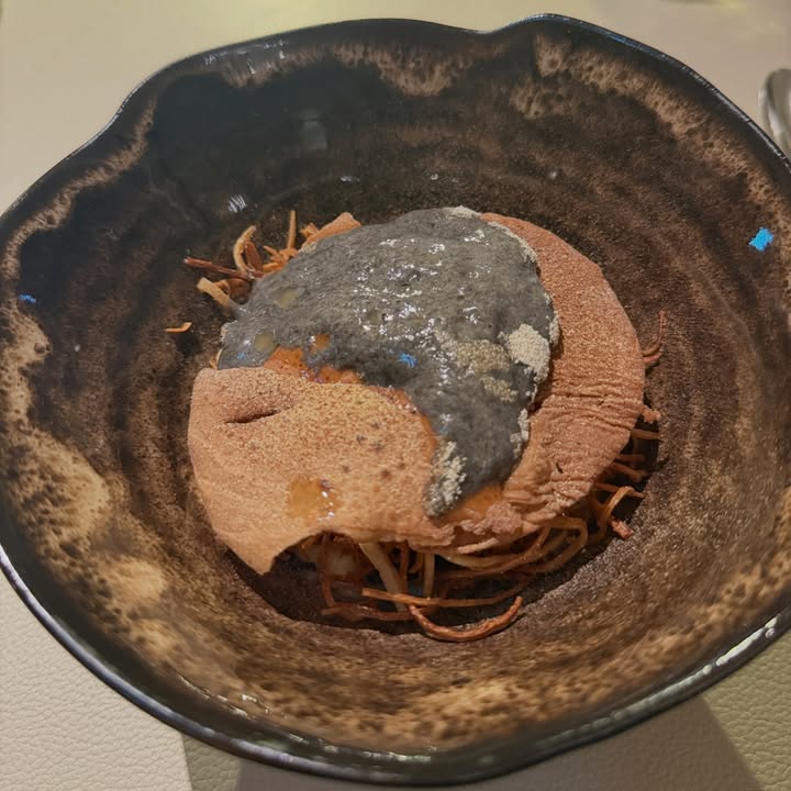 อุ้ม - ลักขณา วัธนวงส์ศิริ