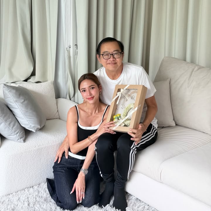 อุ้ม - ลักขณา วัธนวงส์ศิริ