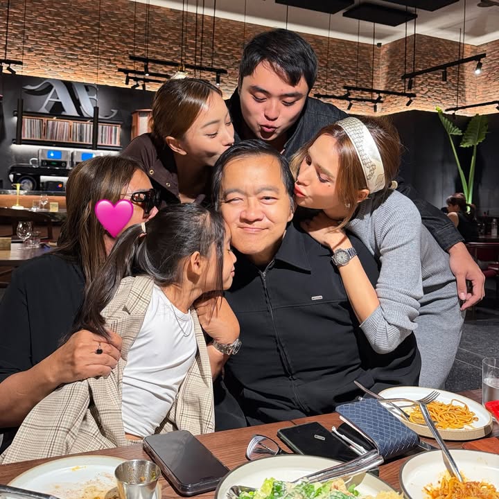 อุ้ม - ลักขณา วัธนวงส์ศิริ