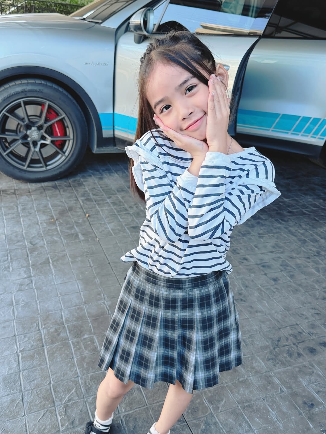 อุ้ม - ลักขณา วัธนวงส์ศิริ