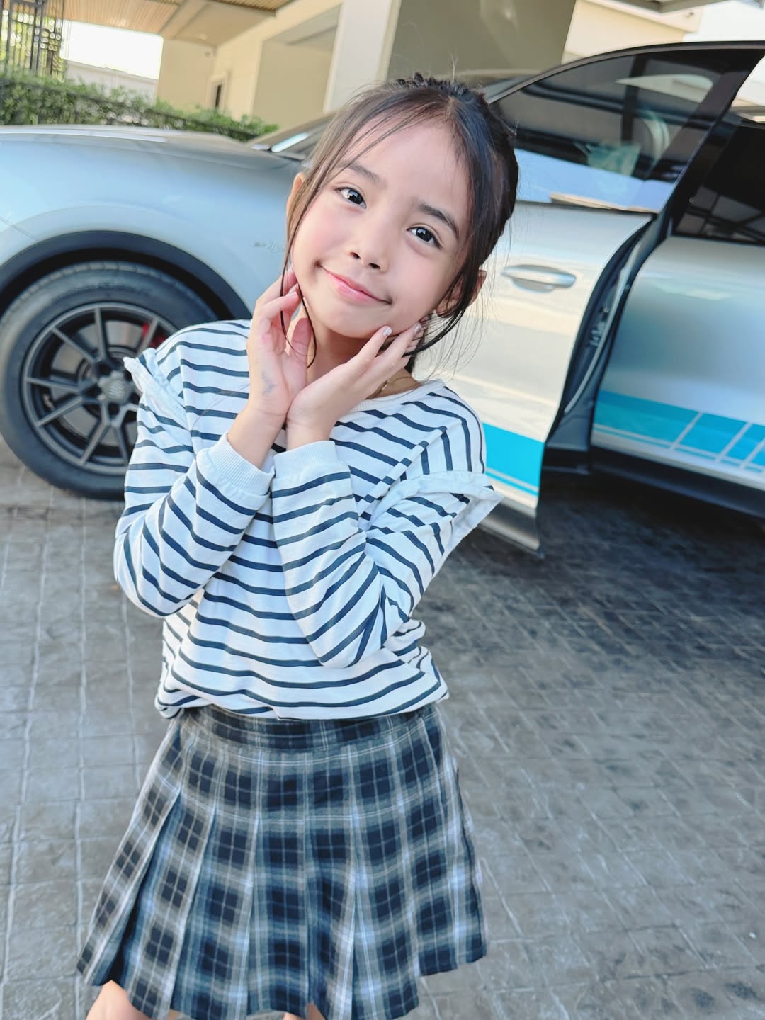 อุ้ม - ลักขณา วัธนวงส์ศิริ