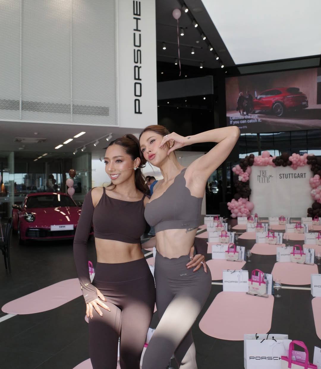 อุ้ม - ลักขณา วัธนวงส์ศิริ