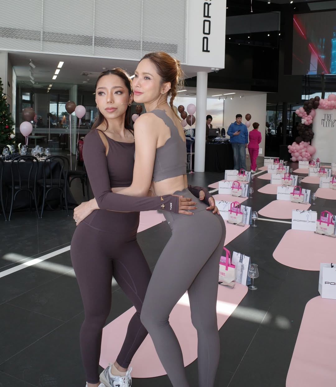 อุ้ม - ลักขณา วัธนวงส์ศิริ