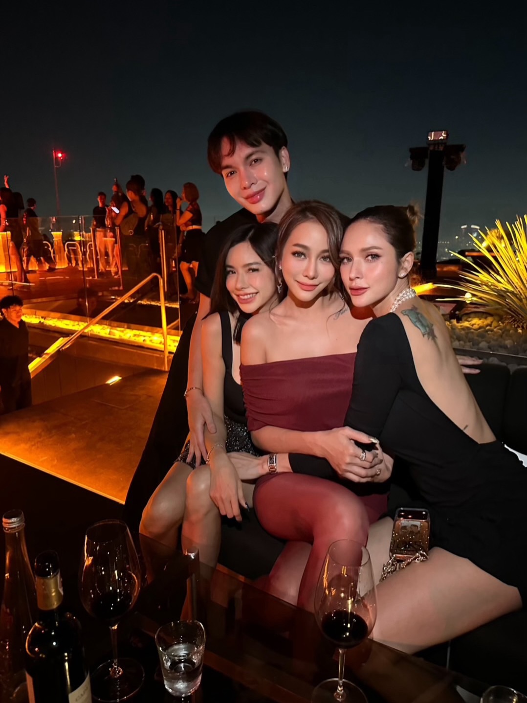 อุ้ม - ลักขณา วัธนวงส์ศิริ