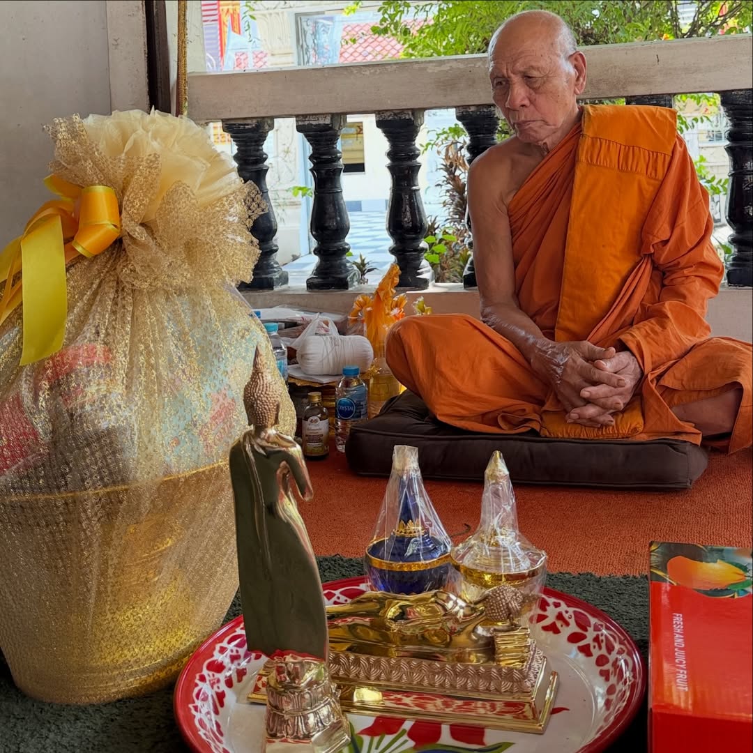 อุ้ม - ลักขณา วัธนวงส์ศิริ