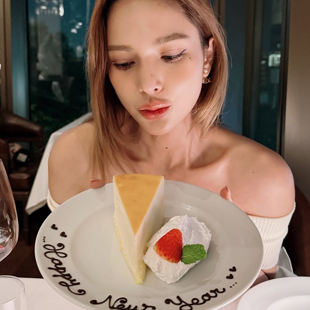 อุ้ม - ลักขณา วัธนวงส์ศิริ