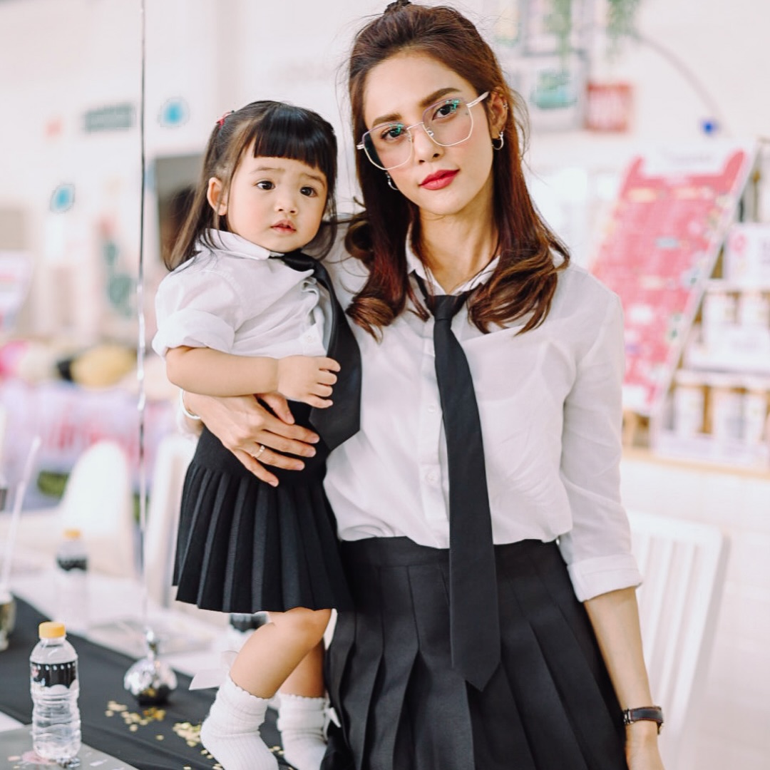 อุ้ม - ลักขณา วัธนวงส์ศิริ