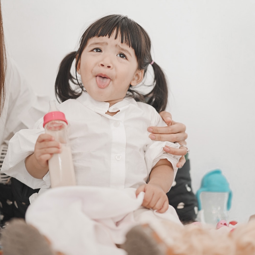 อุ้ม - ลักขณา วัธนวงส์ศิริ