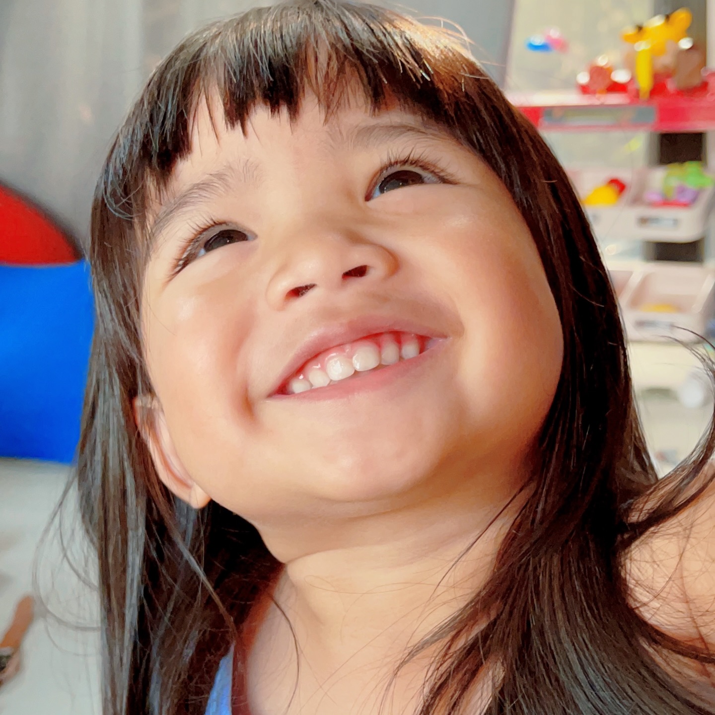 อุ้ม - ลักขณา วัธนวงส์ศิริ