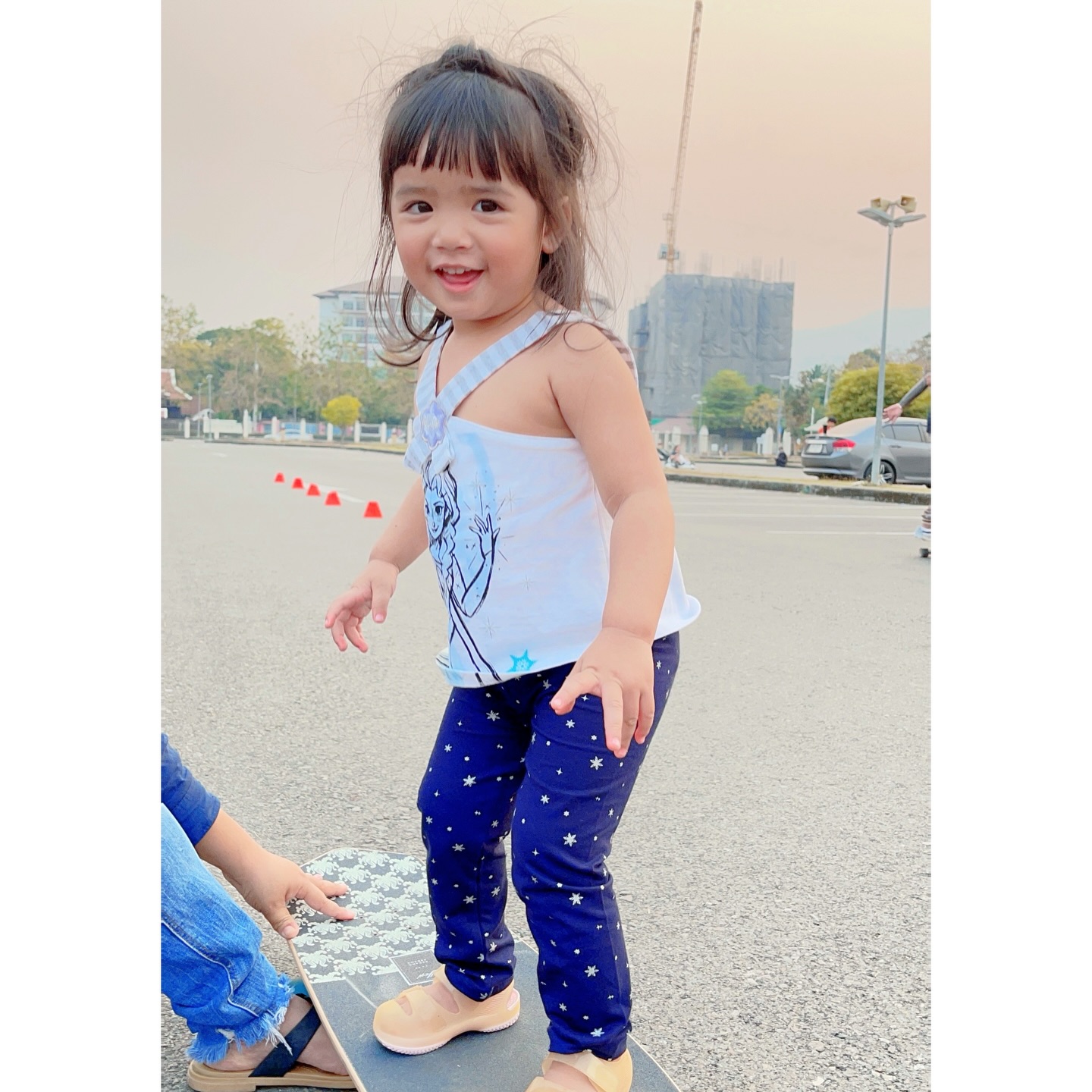 อุ้ม - ลักขณา วัธนวงส์ศิริ