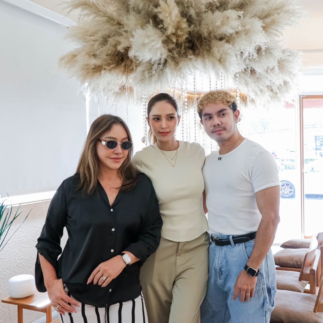 อุ้ม - ลักขณา วัธนวงส์ศิริ