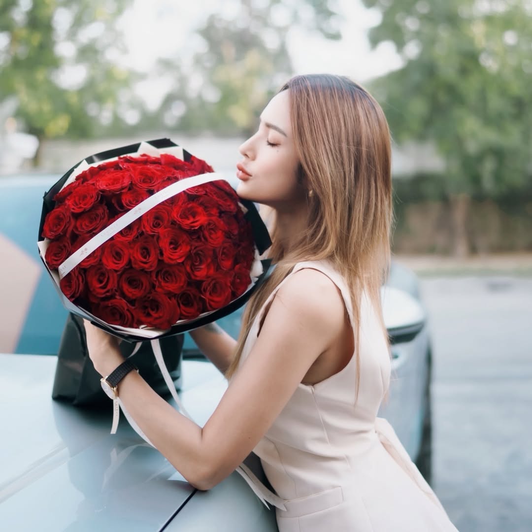 อุ้ม - ลักขณา วัธนวงส์ศิริ