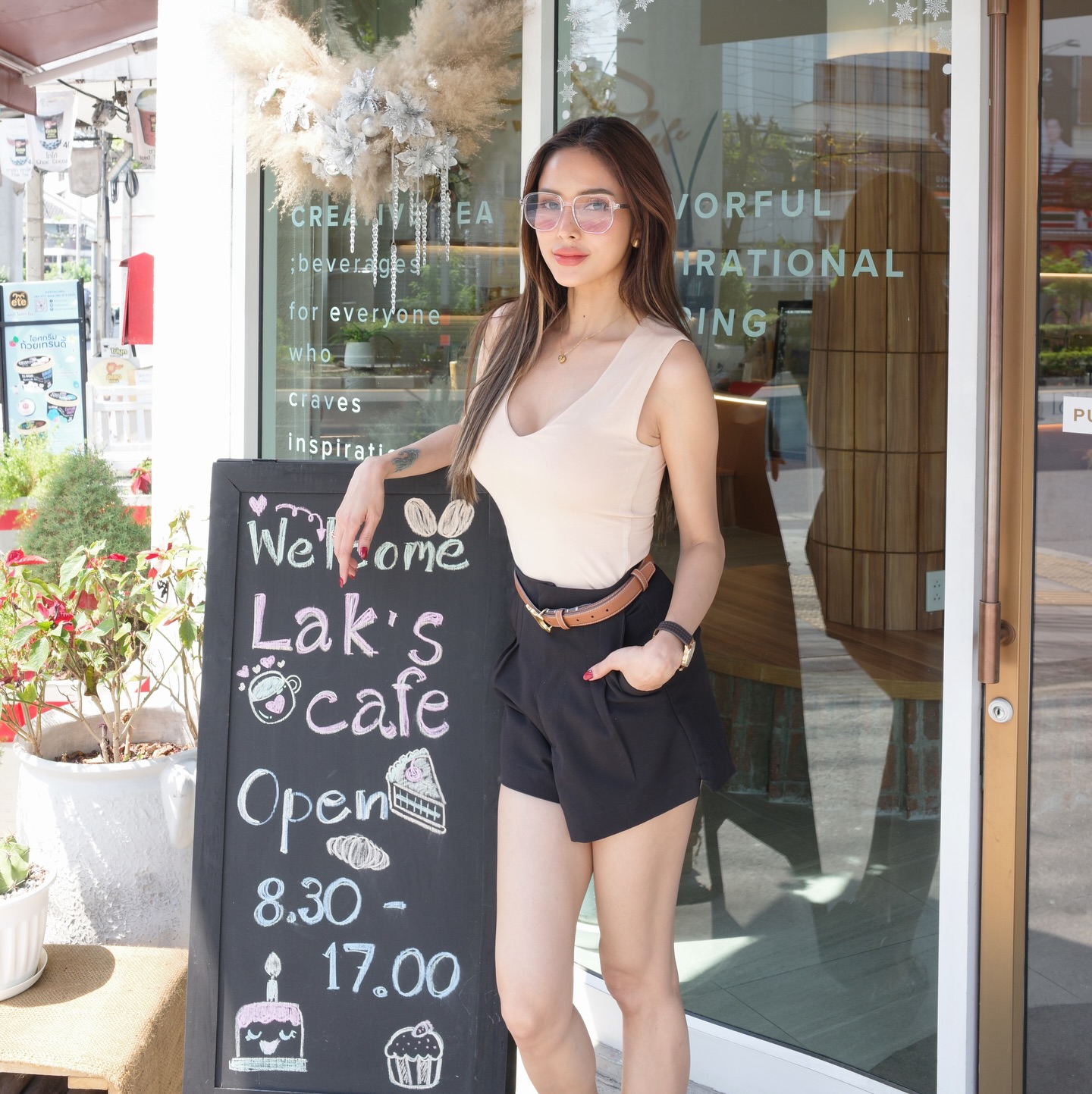 อุ้ม - ลักขณา วัธนวงส์ศิริ