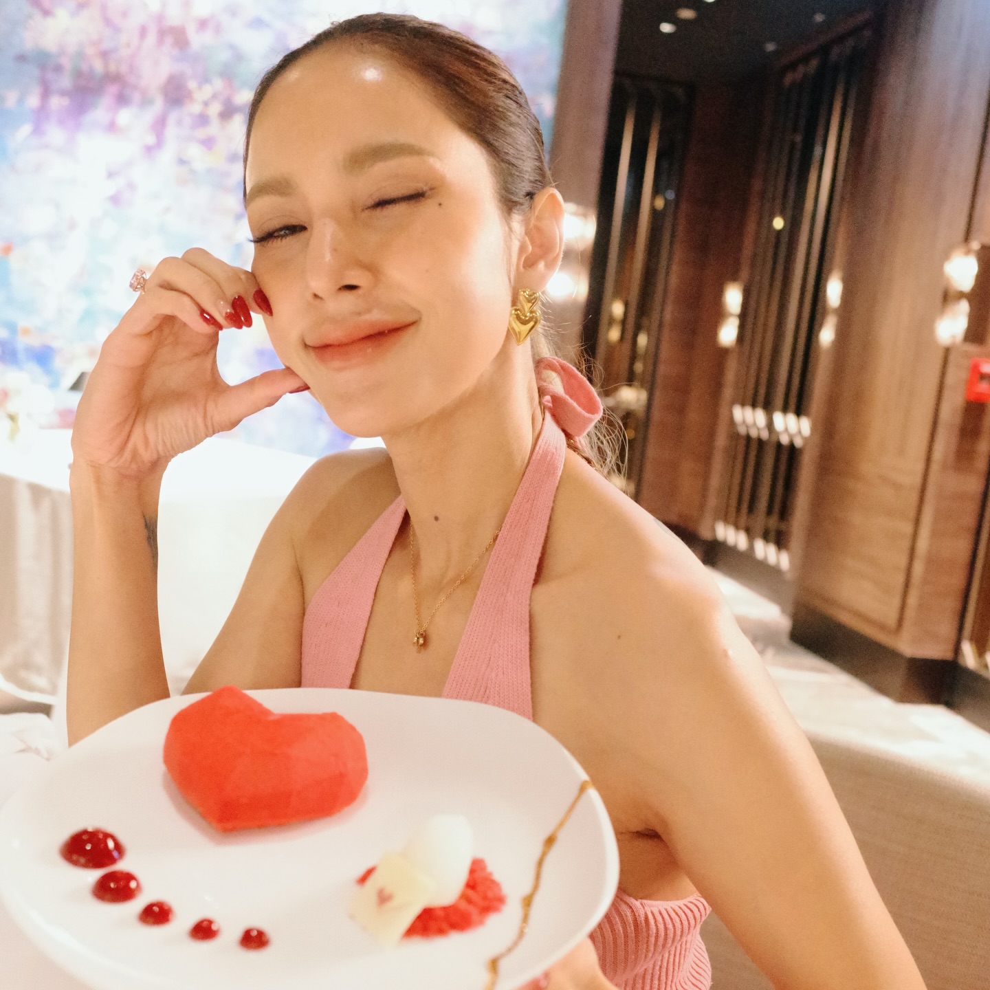 อุ้ม - ลักขณา วัธนวงส์ศิริ