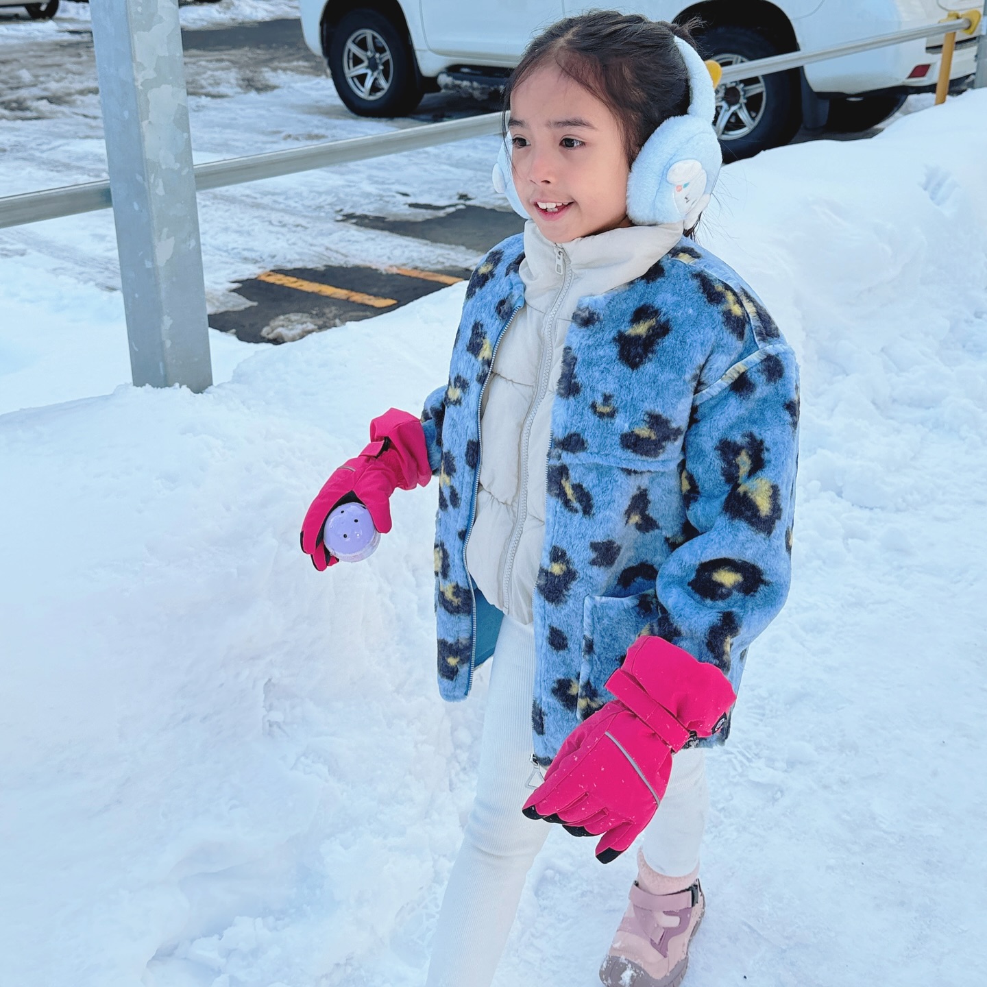 อุ้ม - ลักขณา วัธนวงส์ศิริ