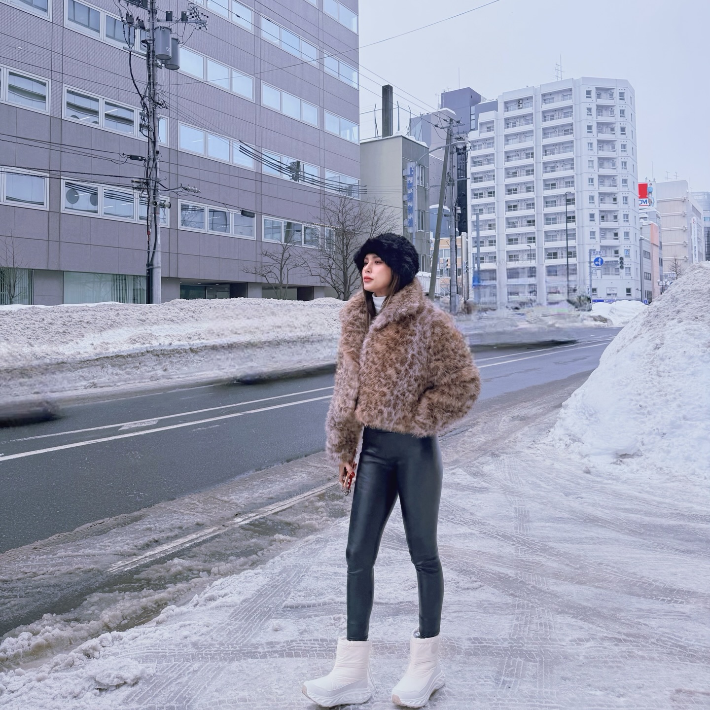 อุ้ม - ลักขณา วัธนวงส์ศิริ