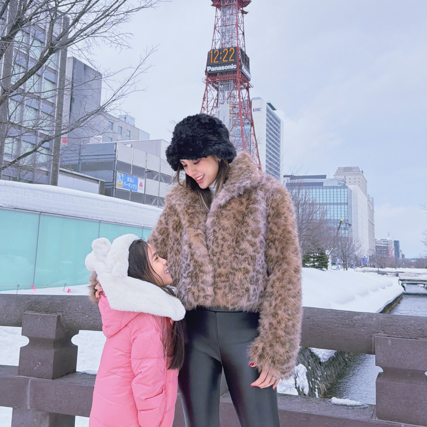 อุ้ม - ลักขณา วัธนวงส์ศิริ