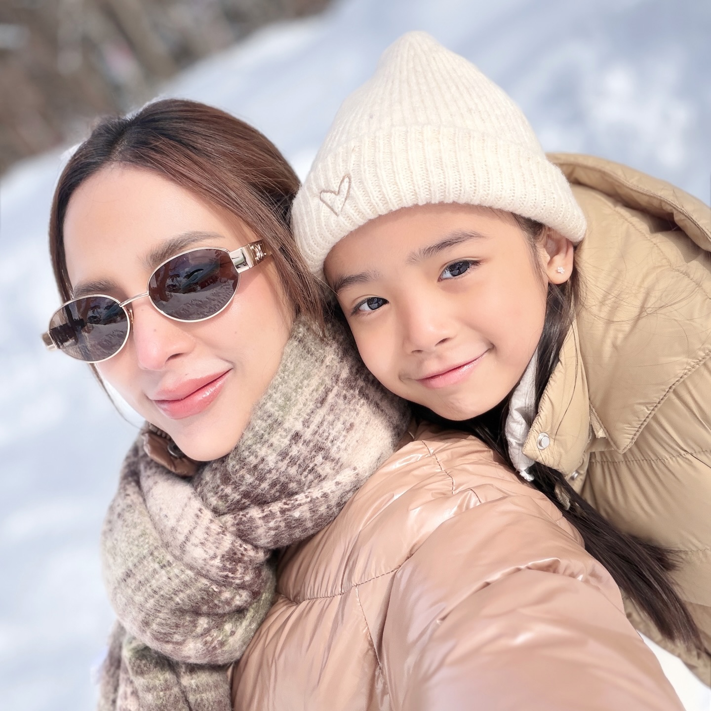 อุ้ม - ลักขณา วัธนวงส์ศิริ