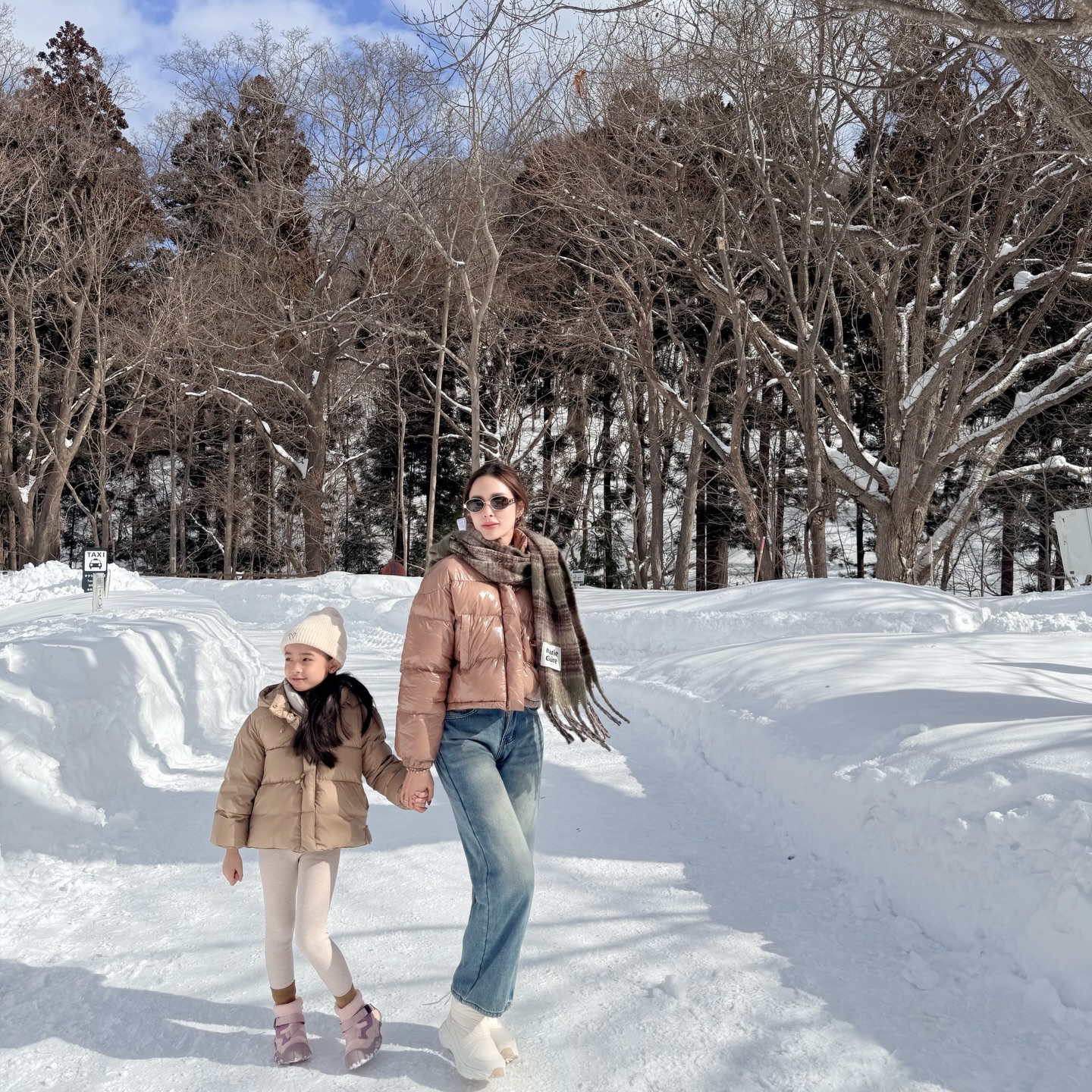 อุ้ม - ลักขณา วัธนวงส์ศิริ