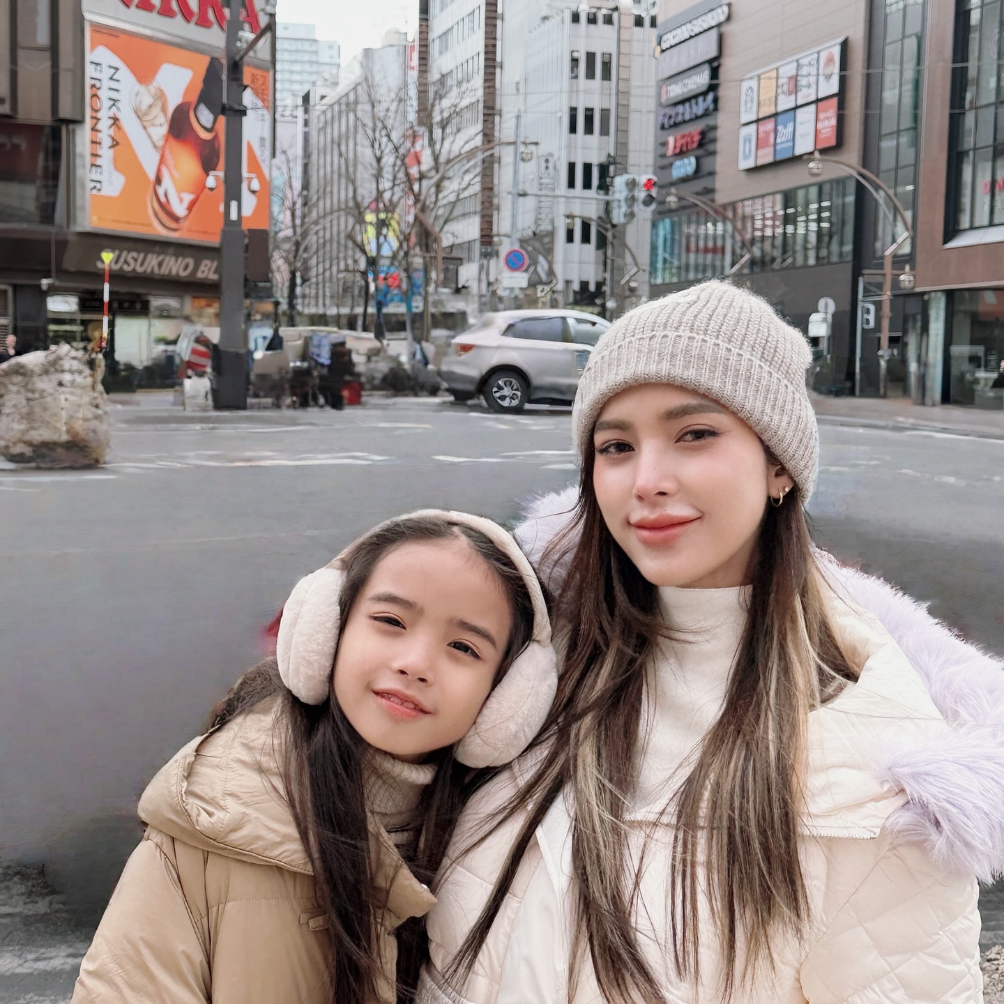 อุ้ม - ลักขณา วัธนวงส์ศิริ