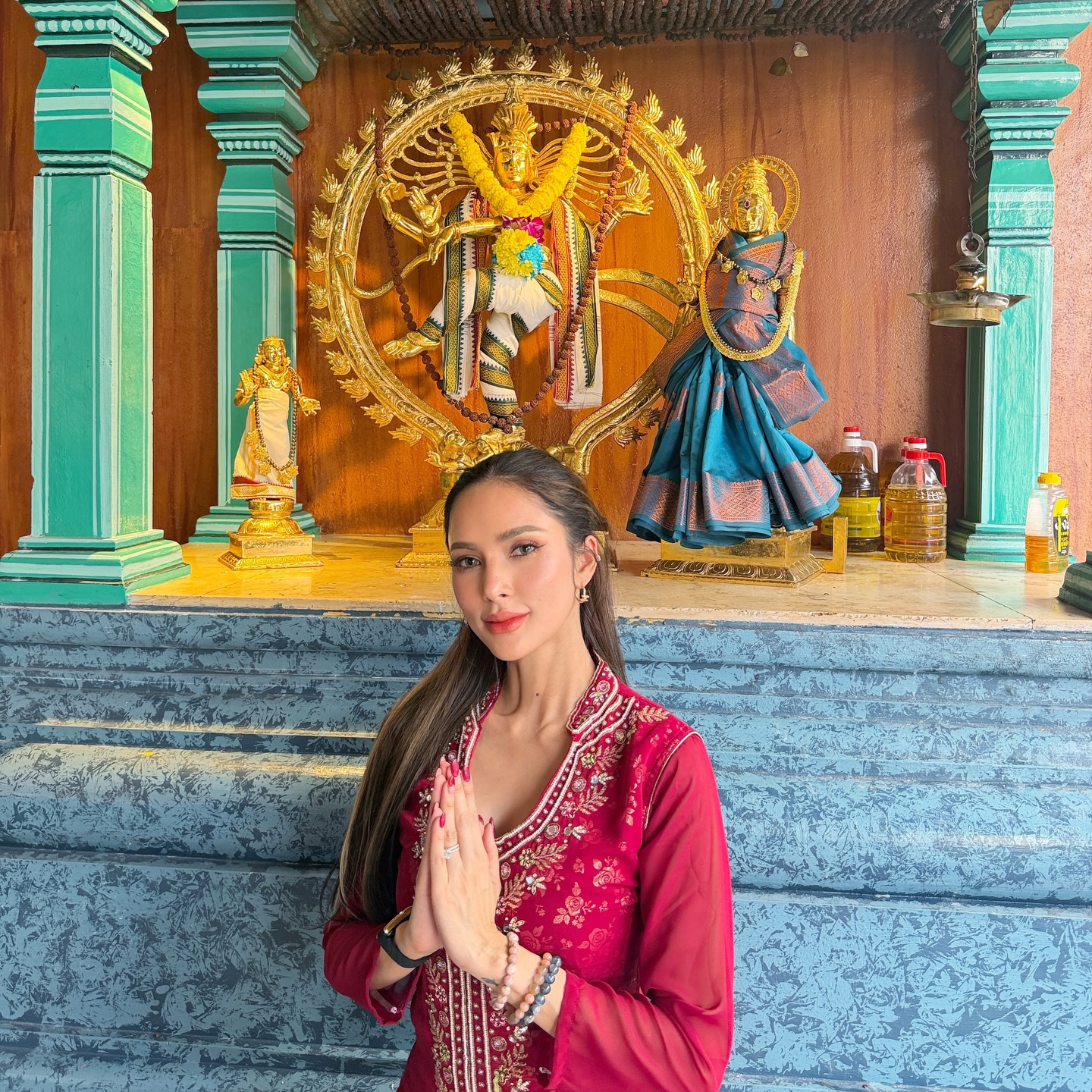 อุ้ม - ลักขณา วัธนวงส์ศิริ