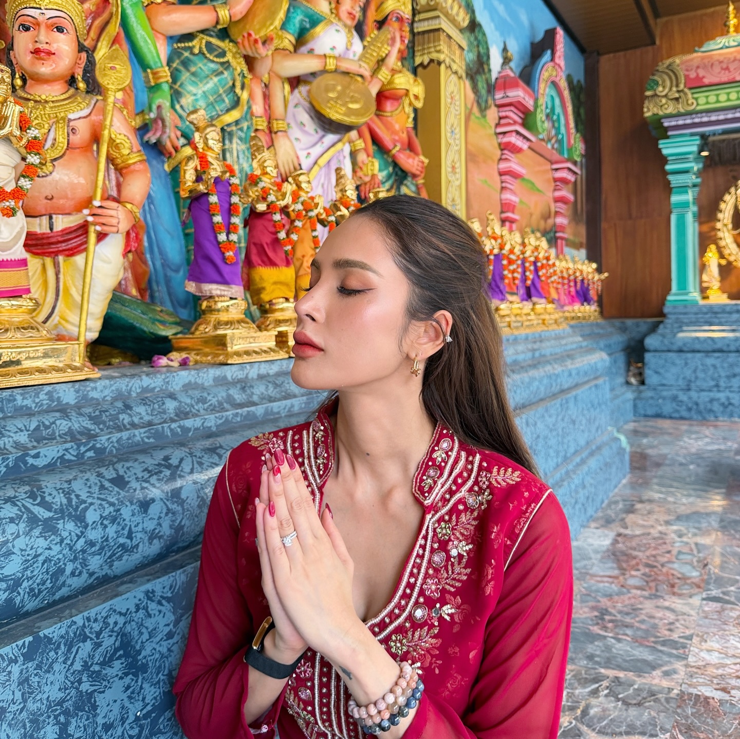 อุ้ม - ลักขณา วัธนวงส์ศิริ