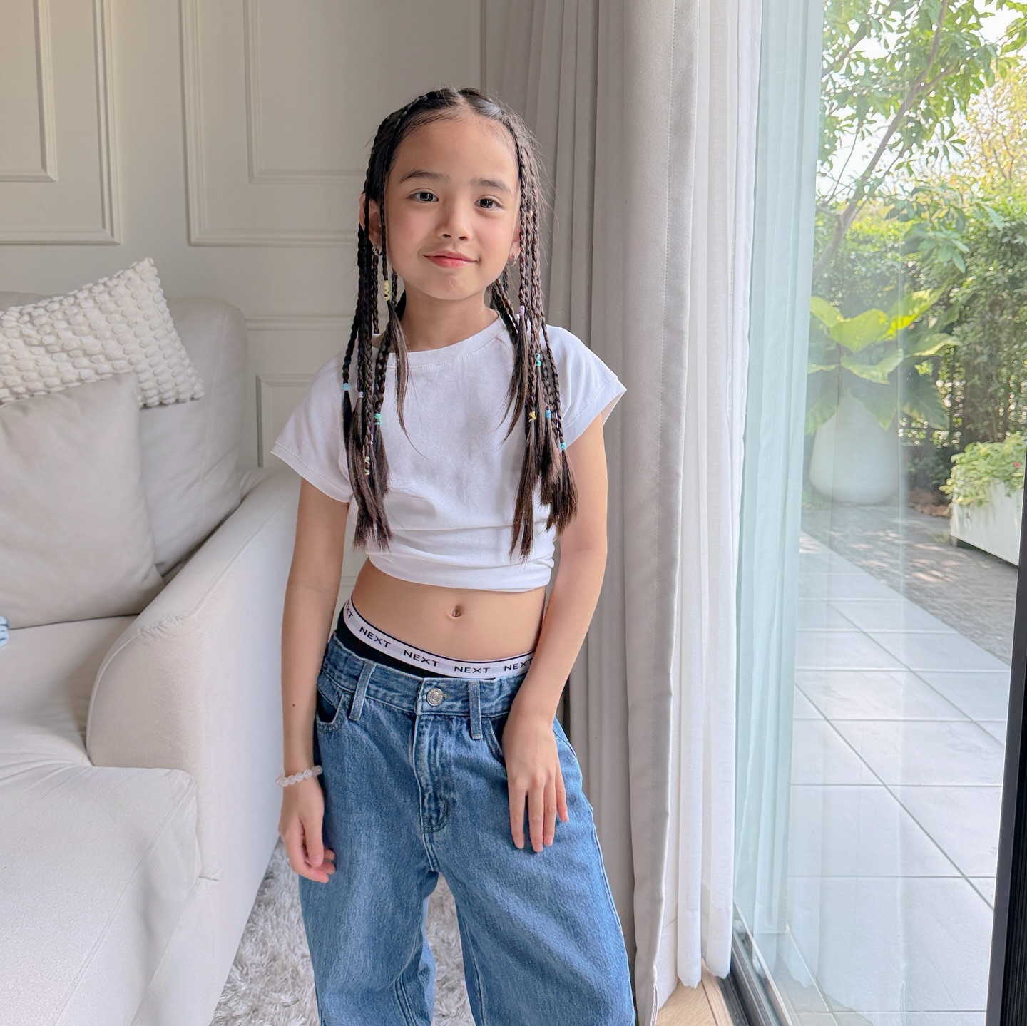 อุ้ม - ลักขณา วัธนวงส์ศิริ