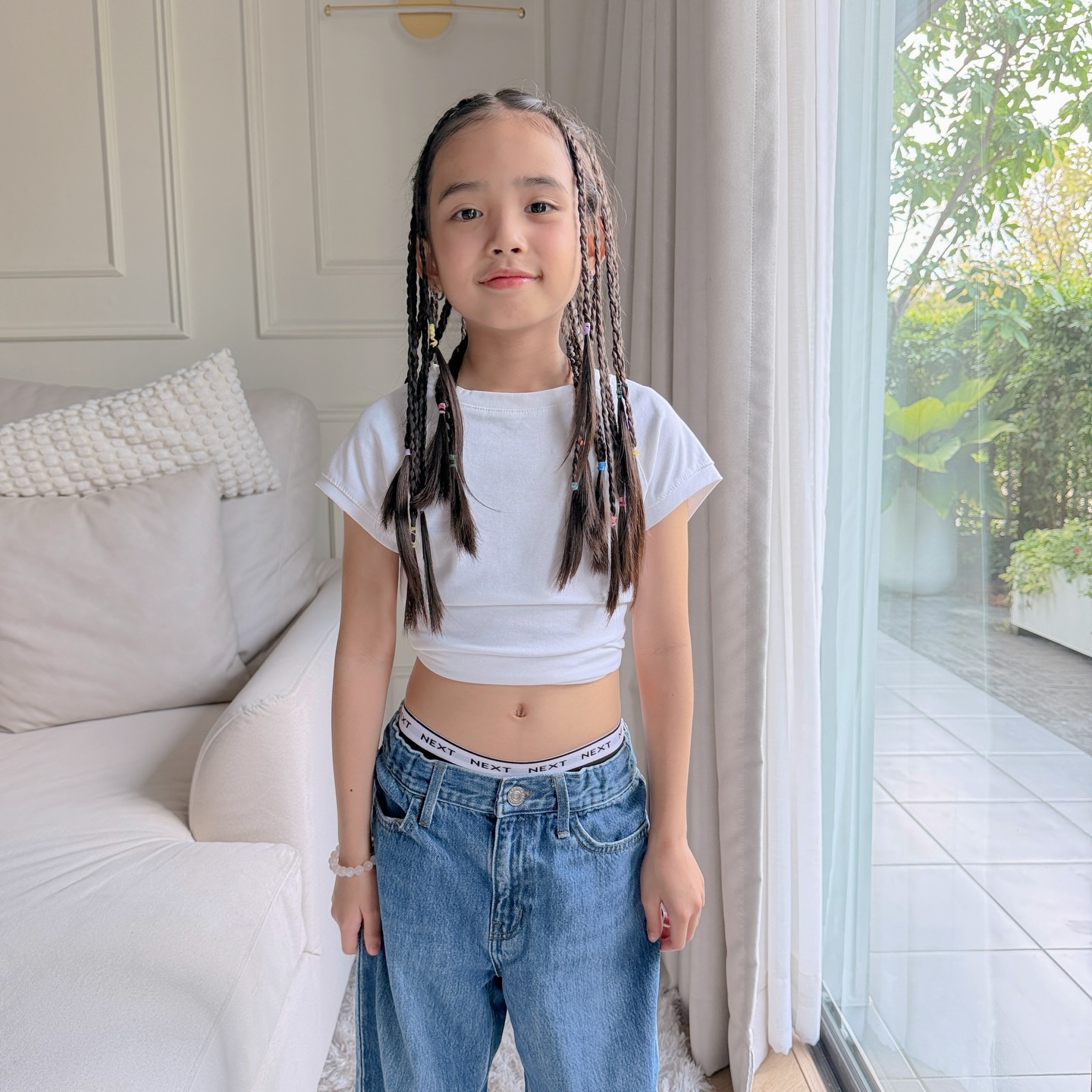 อุ้ม - ลักขณา วัธนวงส์ศิริ