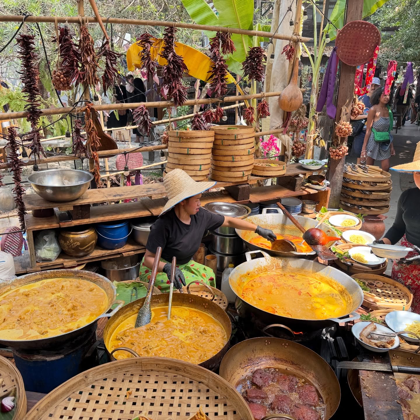 อุ้ม - ลักขณา วัธนวงส์ศิริ