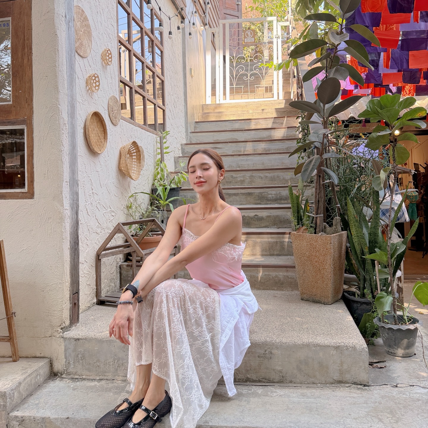 อุ้ม - ลักขณา วัธนวงส์ศิริ