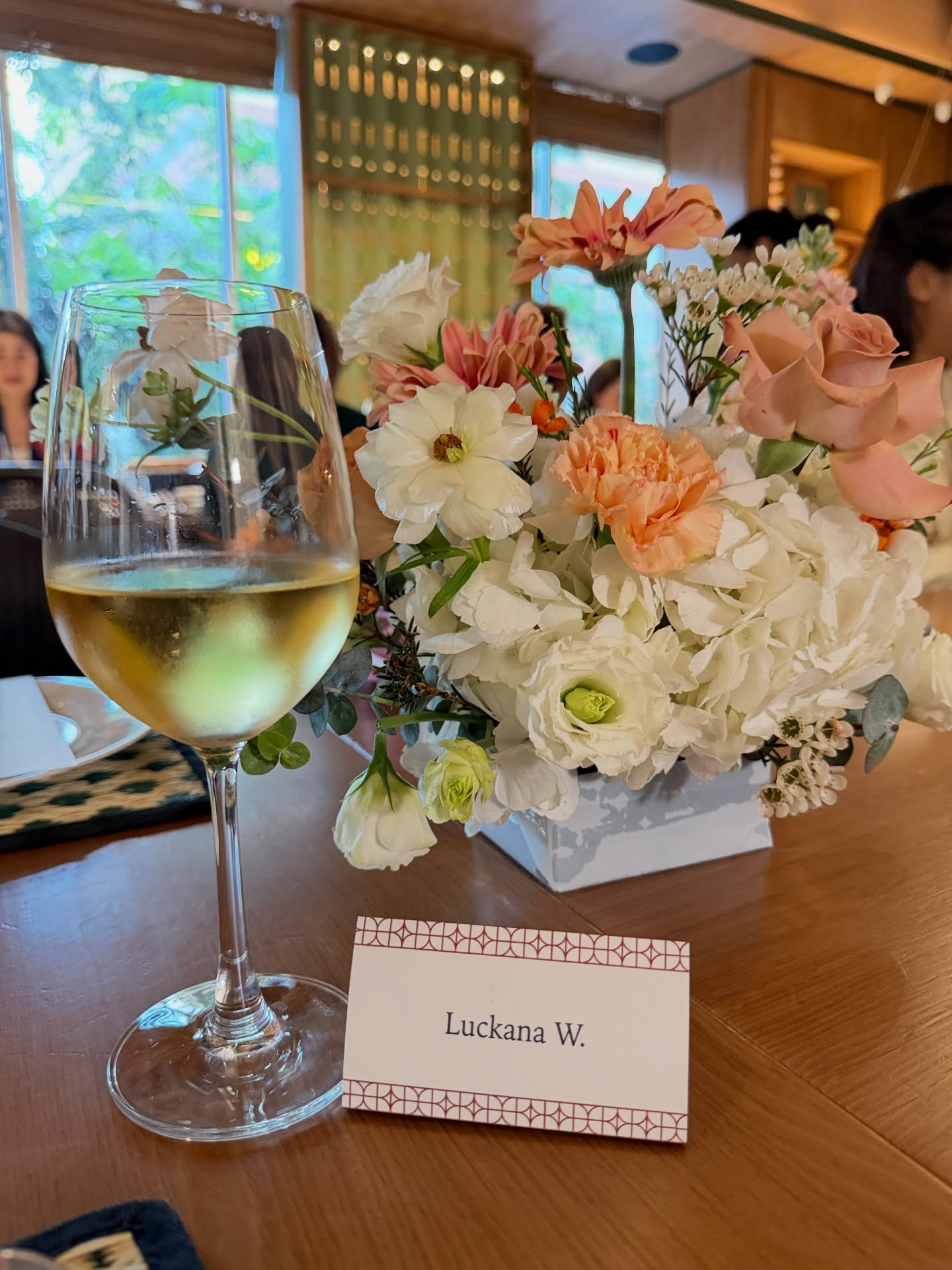 อุ้ม - ลักขณา วัธนวงส์ศิริ