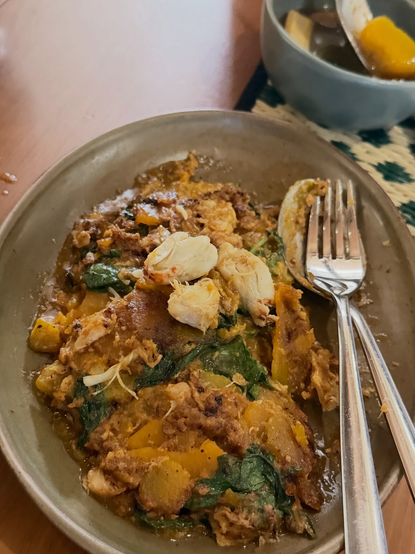 อุ้ม - ลักขณา วัธนวงส์ศิริ