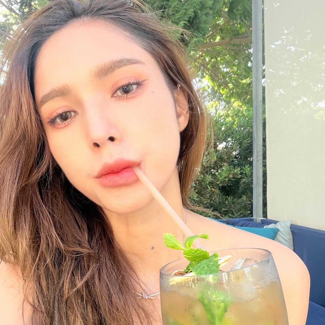 อุ้ม - ลักขณา วัธนวงส์ศิริ