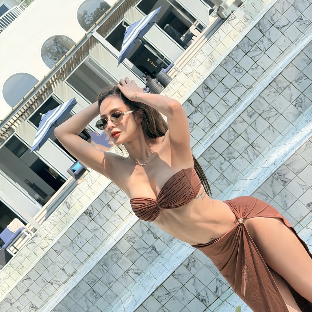 อุ้ม - ลักขณา วัธนวงส์ศิริ