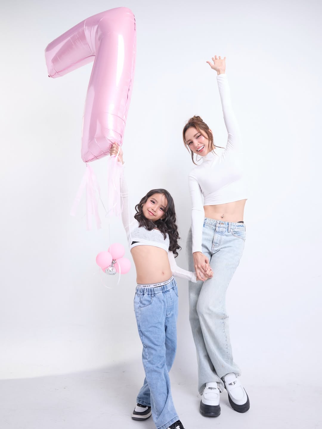 อุ้ม - ลักขณา วัธนวงส์ศิริ