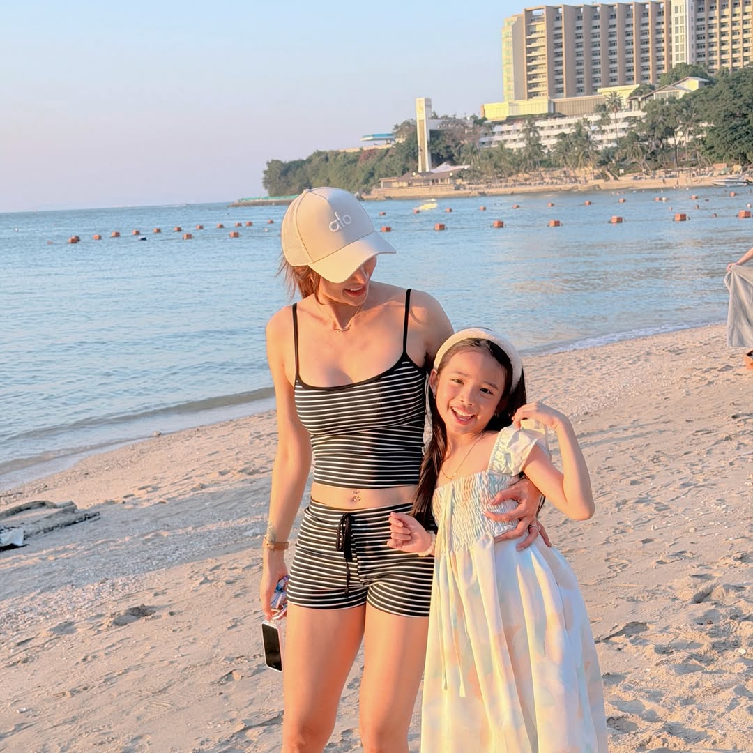 อุ้ม - ลักขณา วัธนวงส์ศิริ