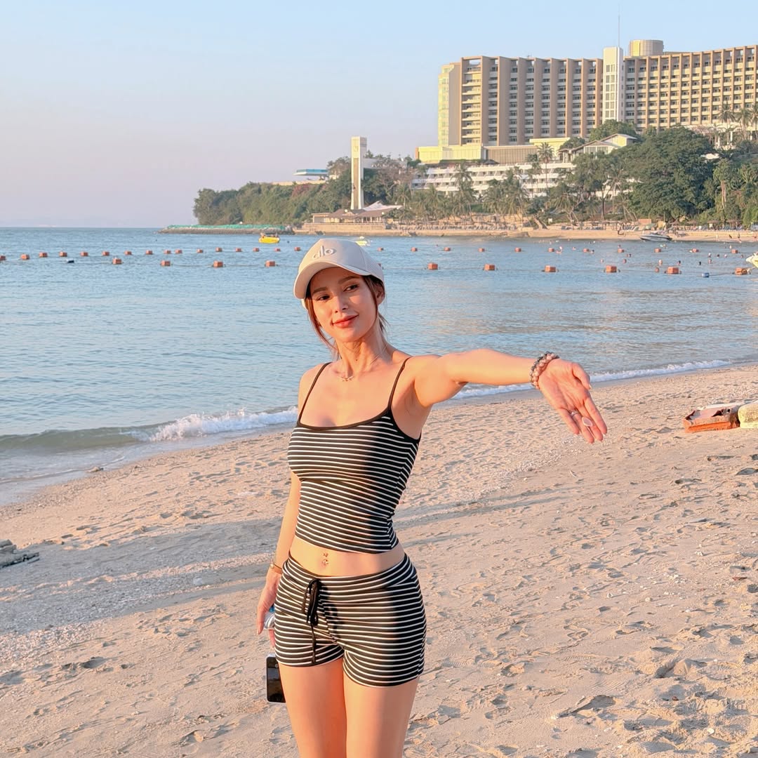 อุ้ม - ลักขณา วัธนวงส์ศิริ