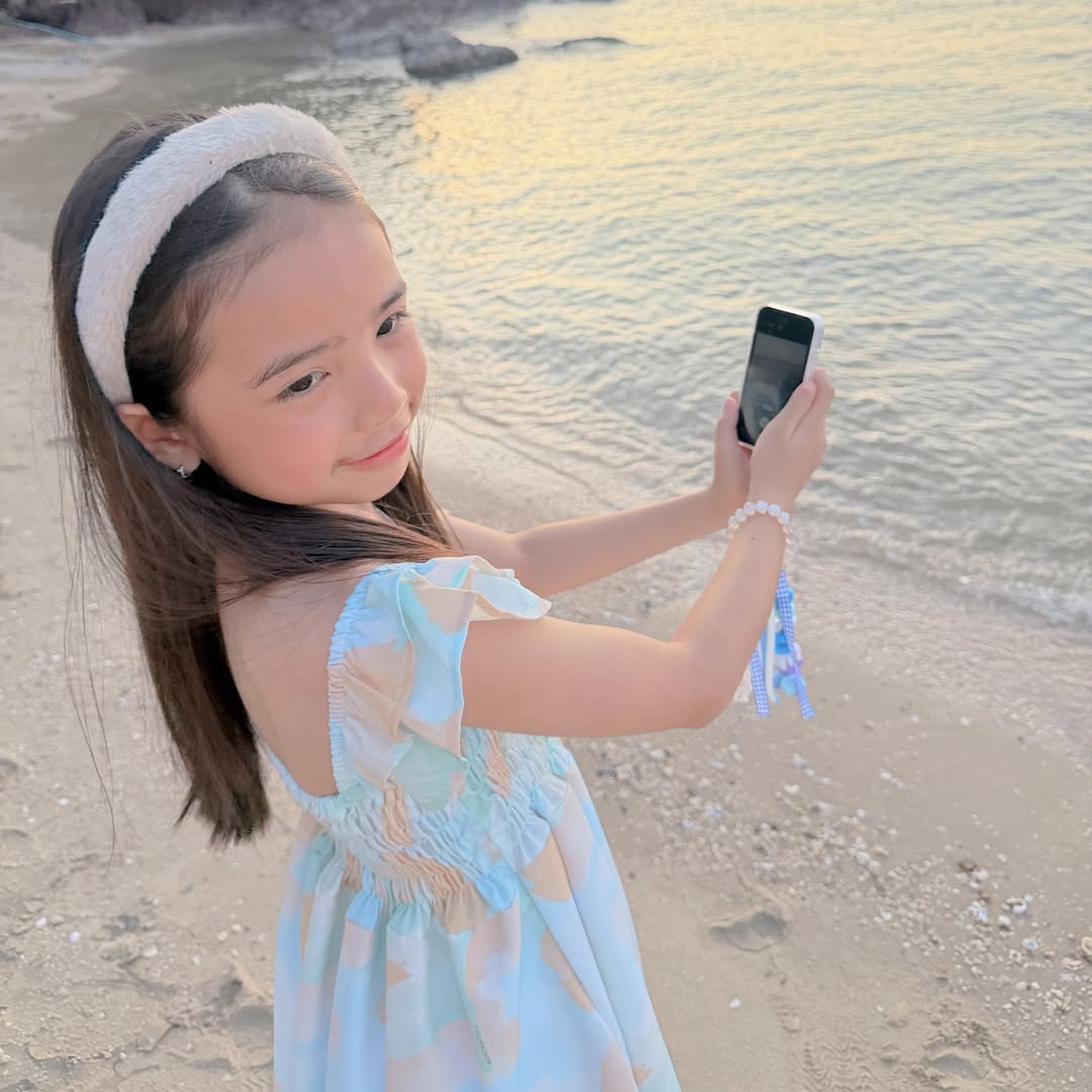 อุ้ม - ลักขณา วัธนวงส์ศิริ