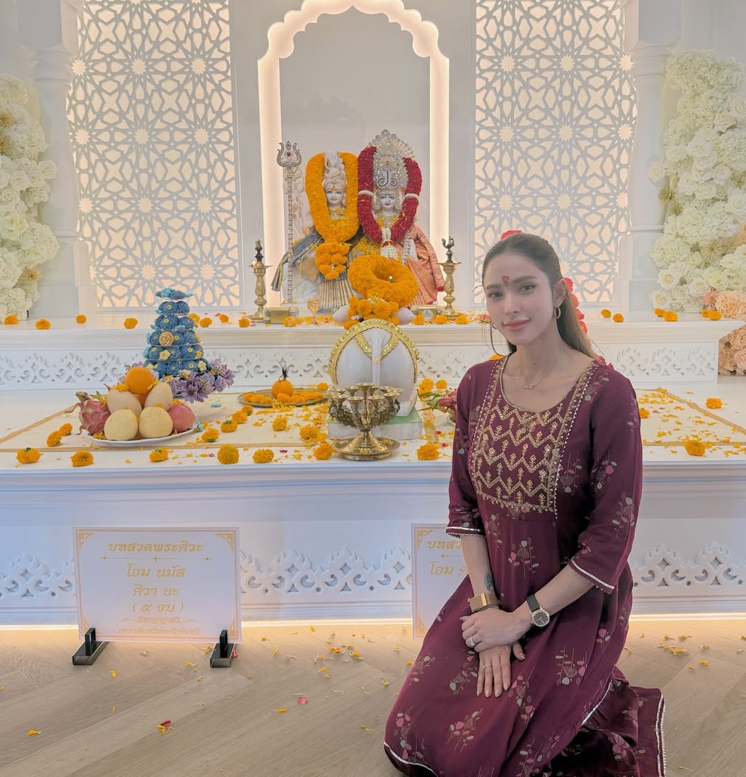 อุ้ม - ลักขณา วัธนวงส์ศิริ