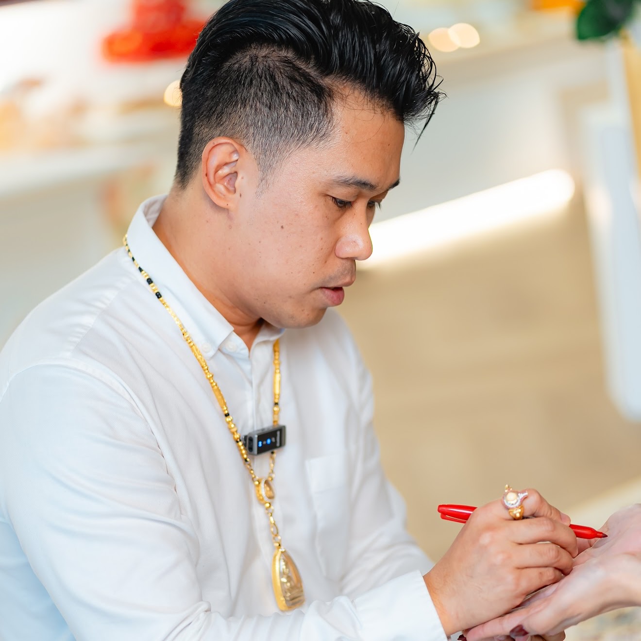 อุ้ม - ลักขณา วัธนวงส์ศิริ