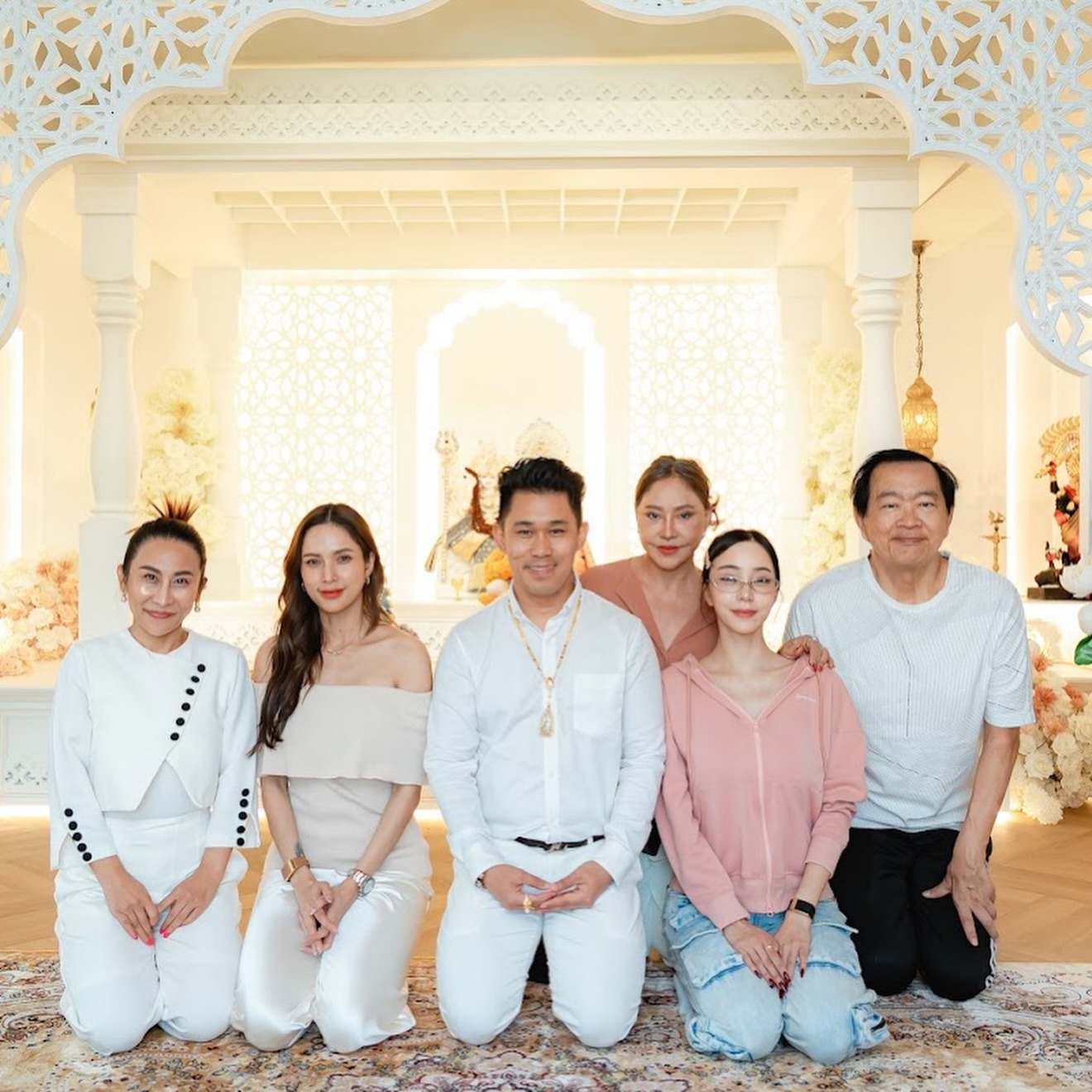 อุ้ม - ลักขณา วัธนวงส์ศิริ