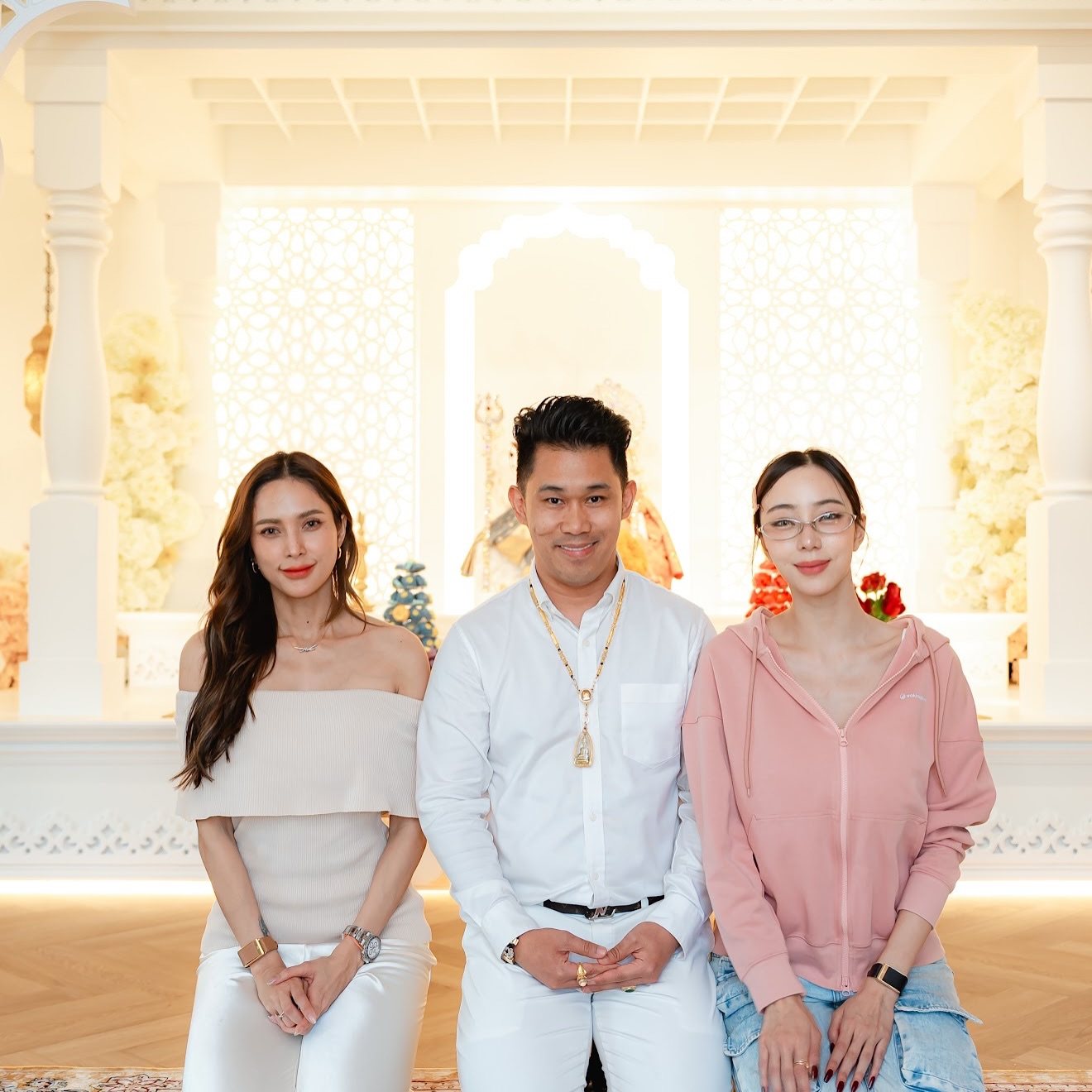 อุ้ม - ลักขณา วัธนวงส์ศิริ