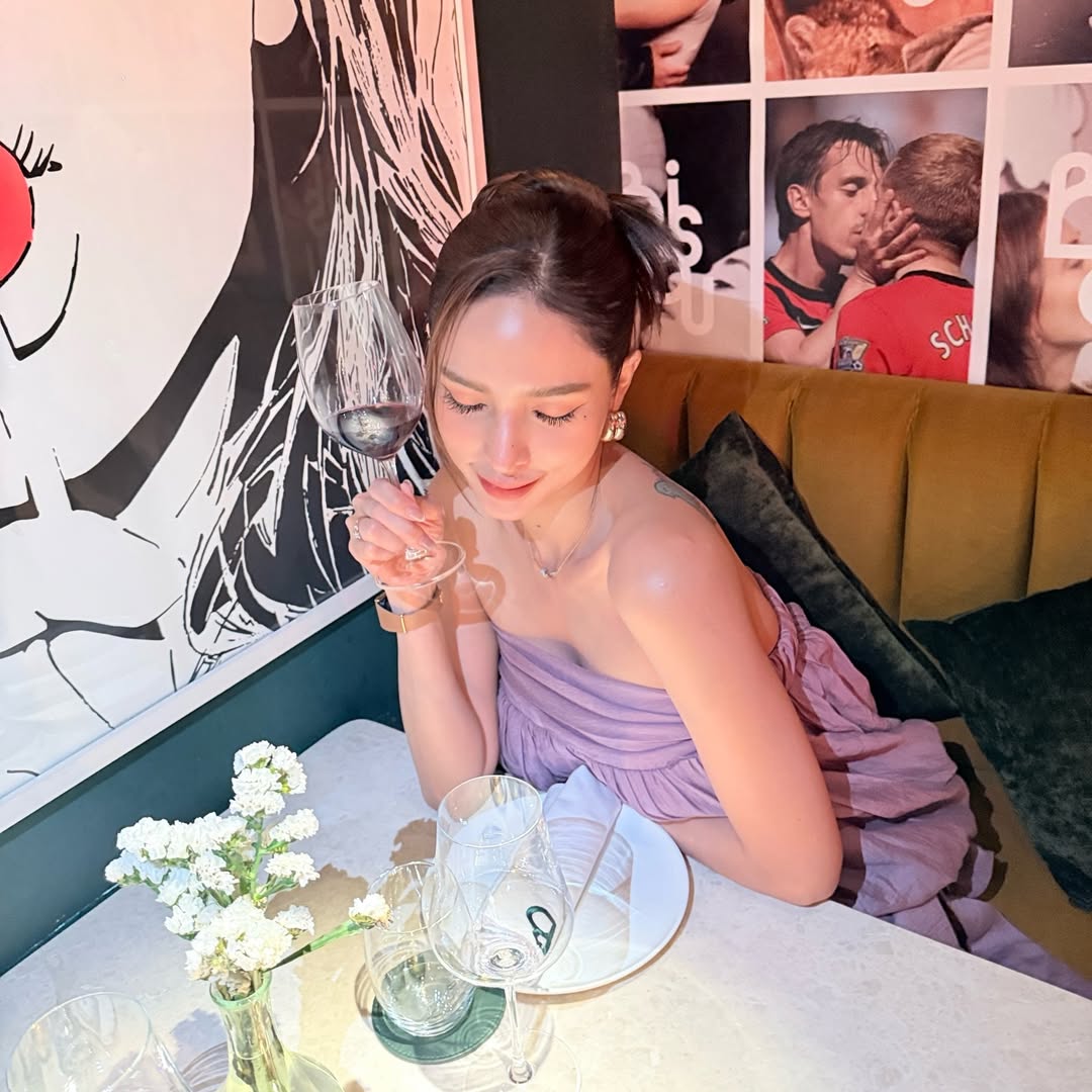 อุ้ม - ลักขณา วัธนวงส์ศิริ