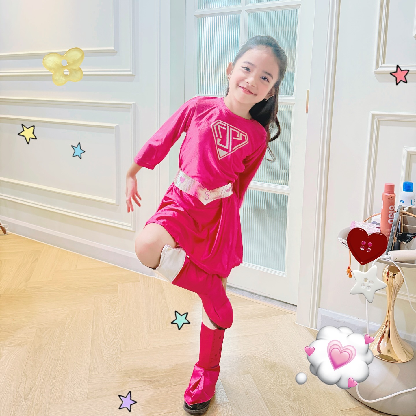 อุ้ม - ลักขณา วัธนวงส์ศิริ