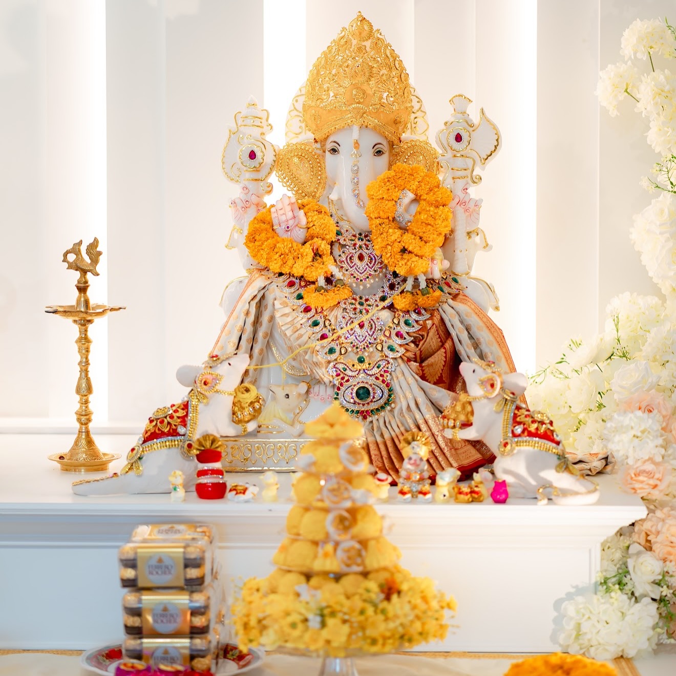 อุ้ม - ลักขณา วัธนวงส์ศิริ