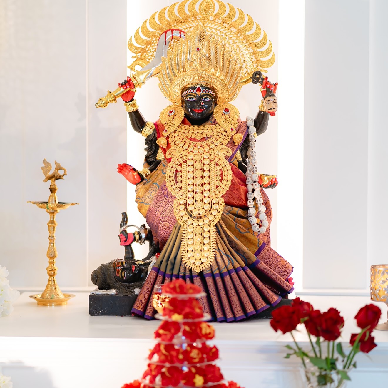 อุ้ม - ลักขณา วัธนวงส์ศิริ