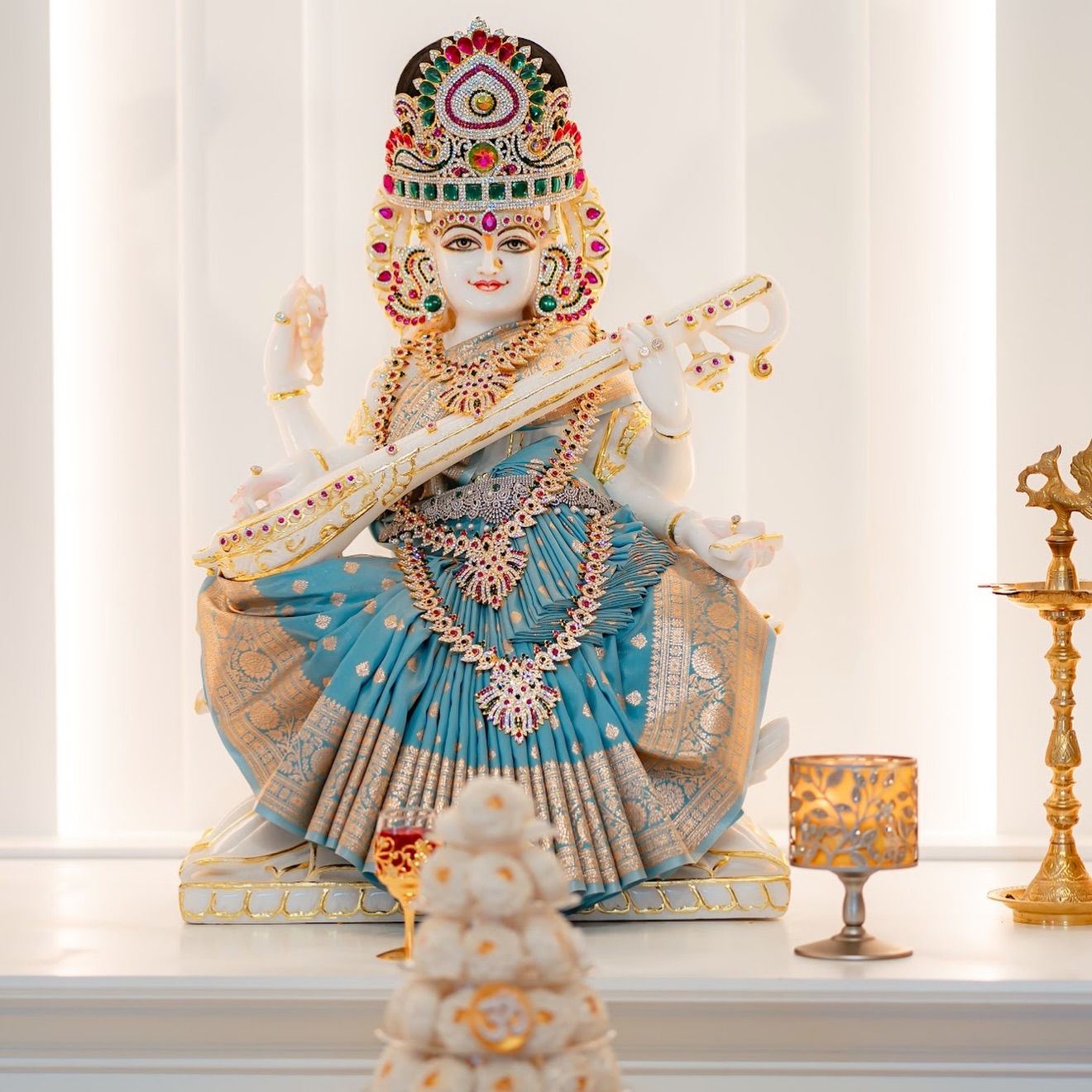 อุ้ม - ลักขณา วัธนวงส์ศิริ