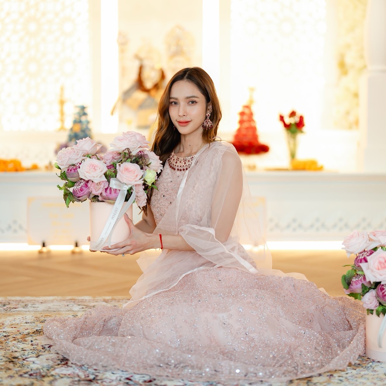 อุ้ม - ลักขณา วัธนวงส์ศิริ