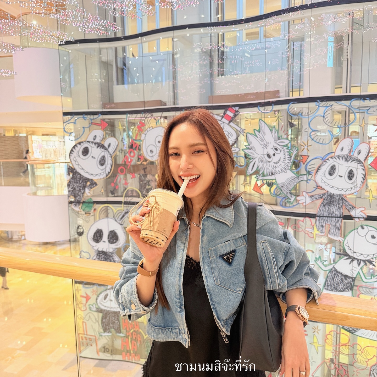 อุ้ม - ลักขณา วัธนวงส์ศิริ