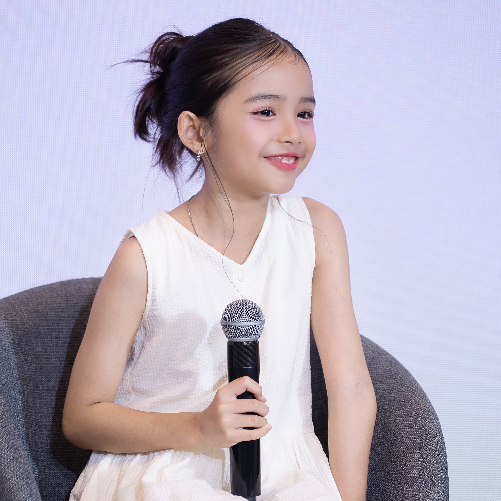 อุ้ม - ลักขณา วัธนวงส์ศิริ